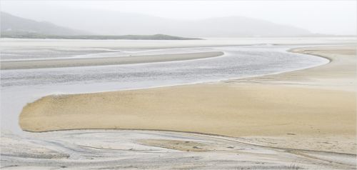 SEA PATTERNS IN THE MIST