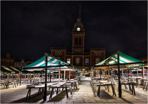 EMPTY STALLS UNDER THE STARS by Simon Wilkinson