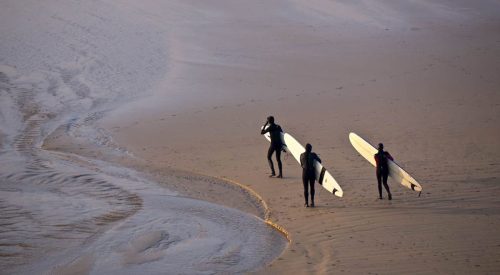 SURFERS by Geoff Hicks