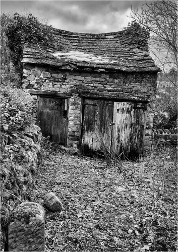 THE-OLD-BARN-by-Martin-Mosley