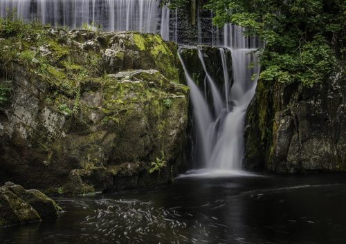DOLANOG-WATERFALLS-by-Andrew-Evans