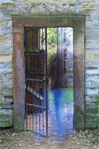 GHOST-AT-THE-GATE-by-Geoff-Hicks